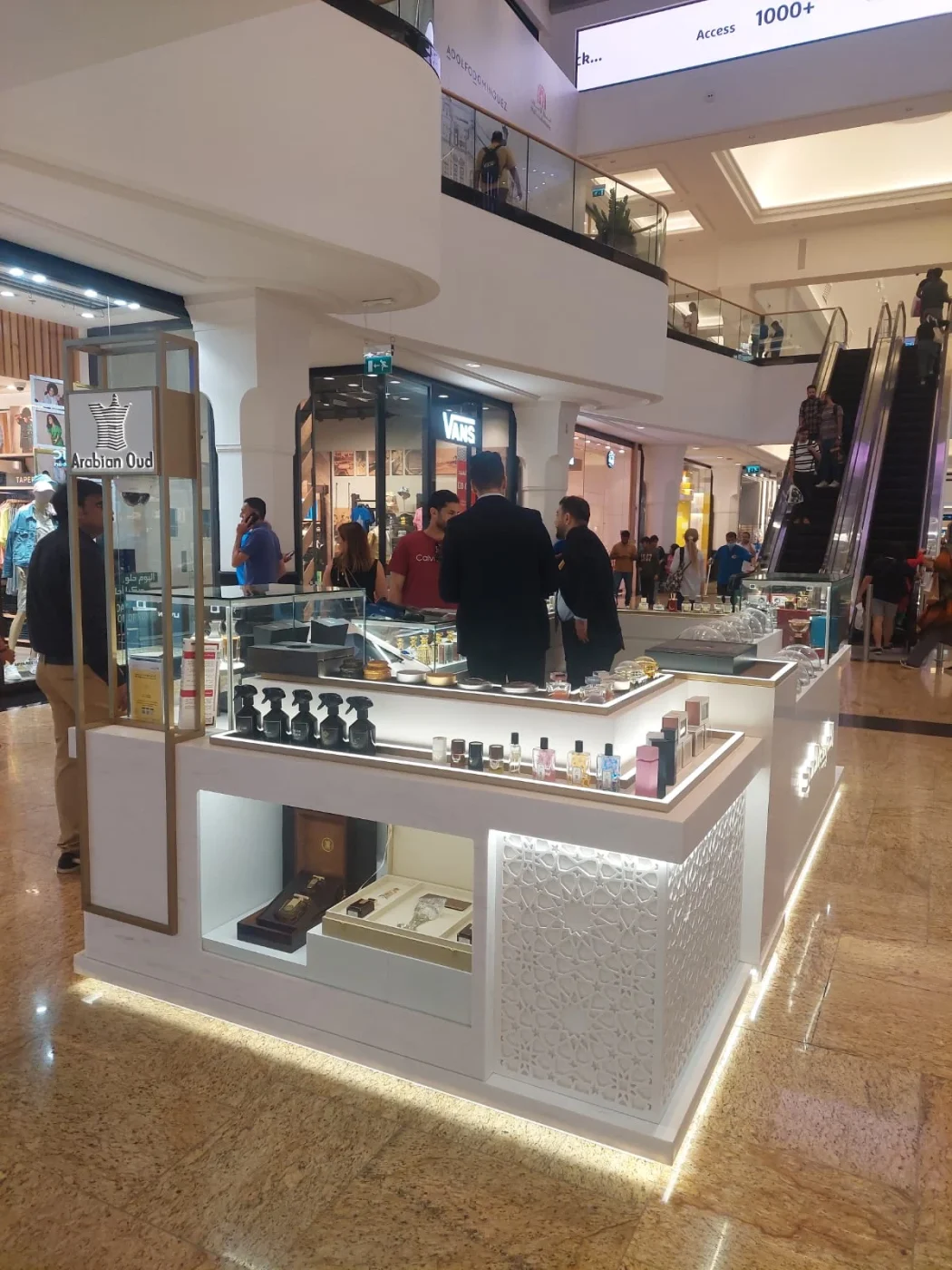 Mall Kiosk Manufacturer Dubai & POS Display Stands - UMI Group